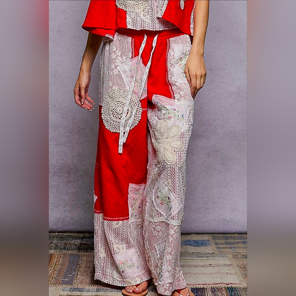 #950 POL Solid Lush Lace Floral Embroidery Patchwork Detail Woven Pants NEW